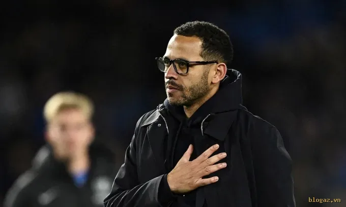 Chelsea sa thải HLV Liam Rosenior: Quyết định tàn khốc nhằm cứu vãn đế chế tỷ USD