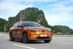Giá xe VinFast VF 8 niêm yết và lăn bánh tháng 5/2026