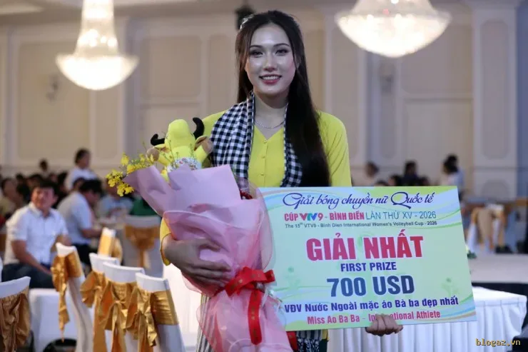 Lan Vy Tỏa Sáng Hoa Khôi Cúp VTV, Bất Ngờ Gặp Sự Cố "Cười Ra Nước Mắt"