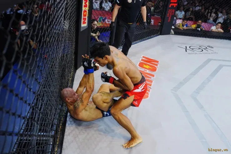 LION Championship 31: "McGregor Việt Nam" và "cơn địa chấn" knock-out tại Hà Nội