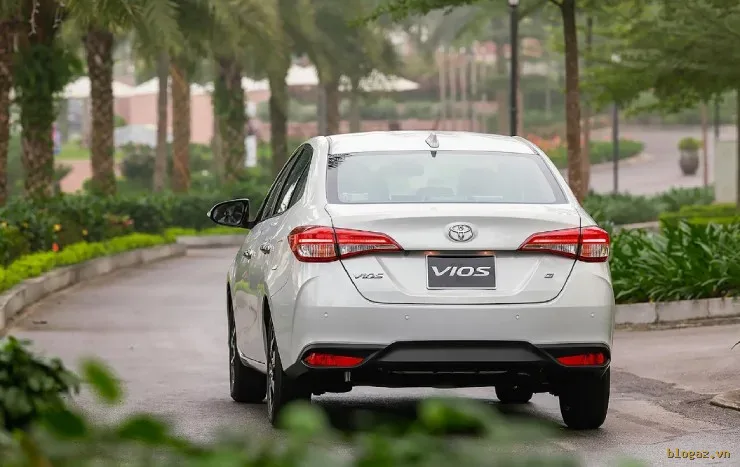 honda-city-rs-vs-toyota-vios-cuoc-doi-dau-ngoi-vuong-sedan-hang-b-duoi-500-trieu-dong-1778589979601
