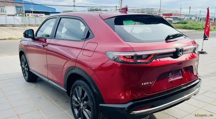suv-hang-b-tu-dai-at-chu-bai-gia-duoi-700-trieu-dong-dang-chot-don-hien-nay-1779367579193
