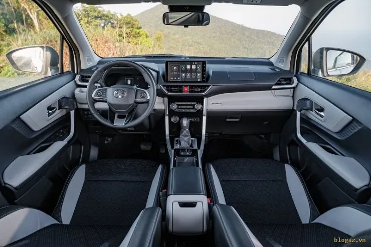 Đèn hậu Toyota Veloz Cross 2026