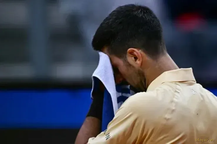 Djokovic "hụt hơi" trước tài năng trẻ 18 tuổi: Dấu hiệu tuổi tác hay "cú sốc" Rome Open?