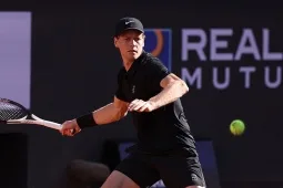 Video tennis Sinner - Ruud: Chiến tích 50 năm, nối dài chuỗi thống trị (Chung kết Rome Open)