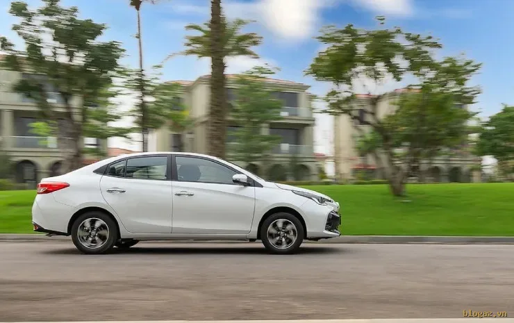 honda-city-rs-vs-toyota-vios-cuoc-doi-dau-ngoi-vuong-sedan-hang-b-duoi-500-trieu-dong-1778589979601