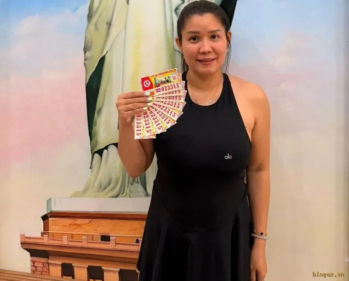 Đại lý vé số Lan Hùng Tú cũng là nơi đổi thưởng cho nhiều khách hàng trúng giải độc đắc 7 vé Bình Phước. Ảnh: ĐLVS Lan Hùng Tú