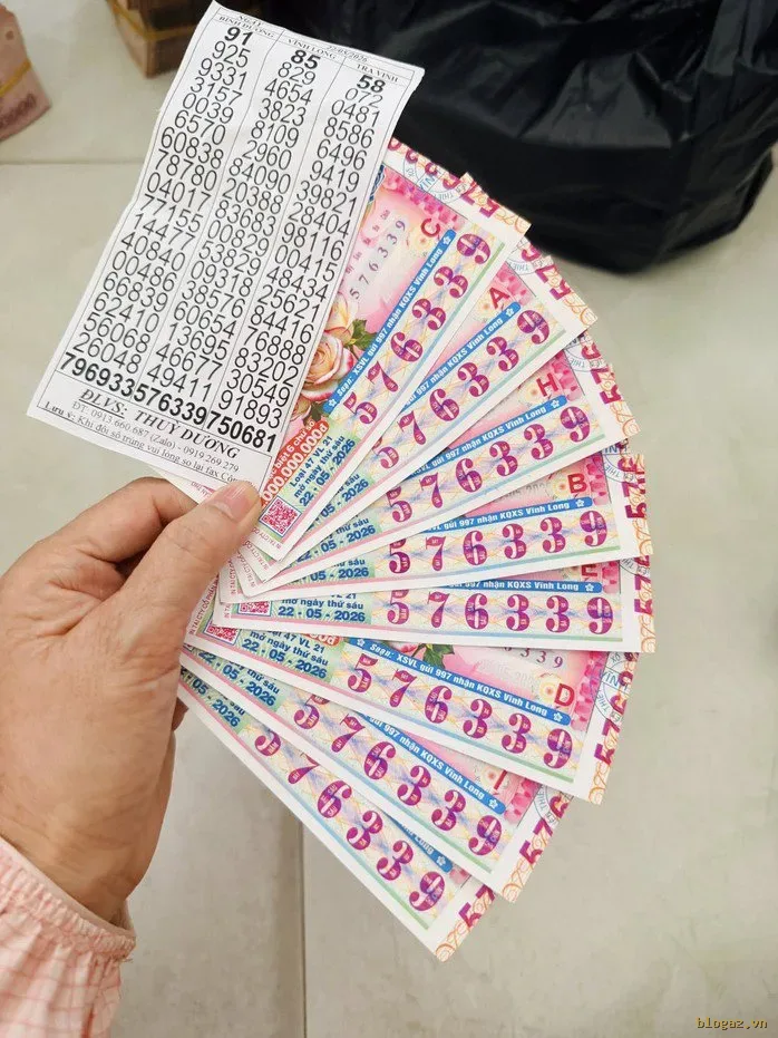 "Em trai 2k" uống trà sữa, bất ngờ trúng 16 tỷ đồn