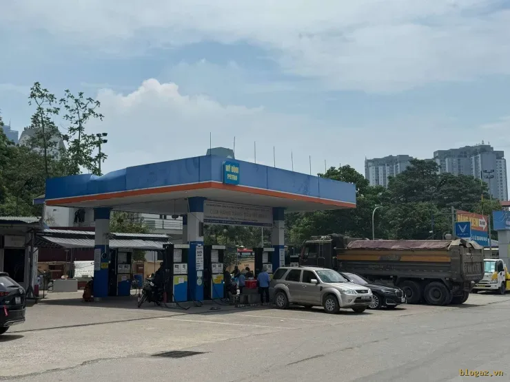 Xăng E10 Phổ Cập: Doanh Nghiệp Lo Ngại Hao Hụt, Cơ Quan Quản Lý Khẳng Định "Đã Chậm" So Với Thế Giới