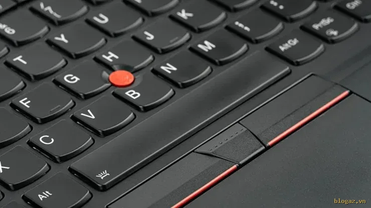 TrackPoint vẫn là thiết kế mà người dùng gõ phím 10 ngón vẫn mong muốn.